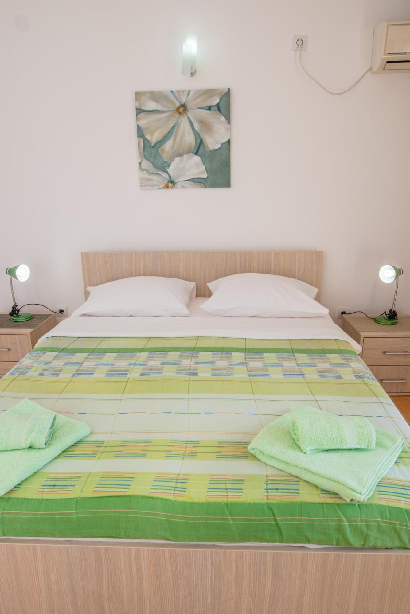 Apartment Vjera *